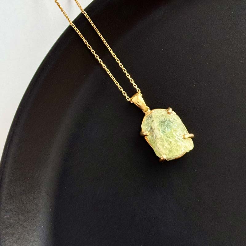 925 Silver Natural Green Aquamarine Stone Pendant - Raw Shape