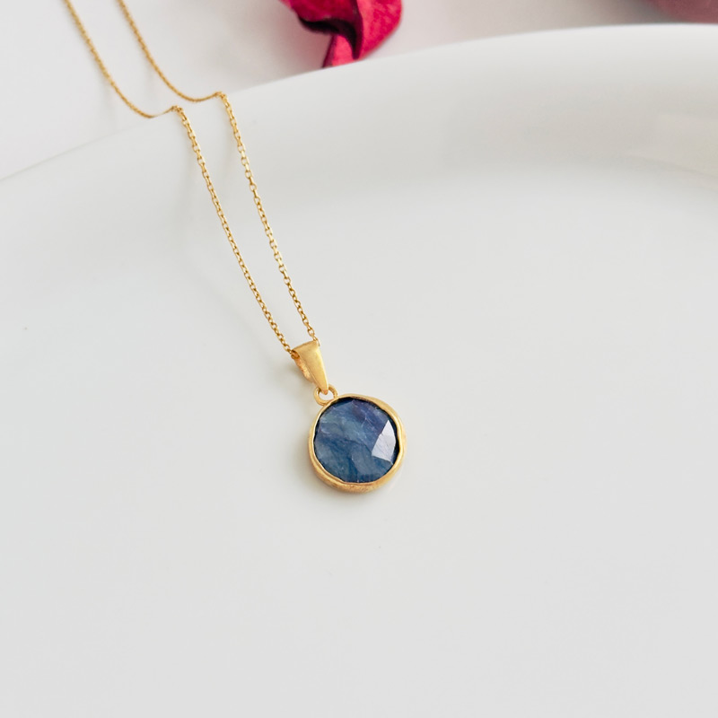 925 Sterling Silver Blue Sapphire stone Necklace