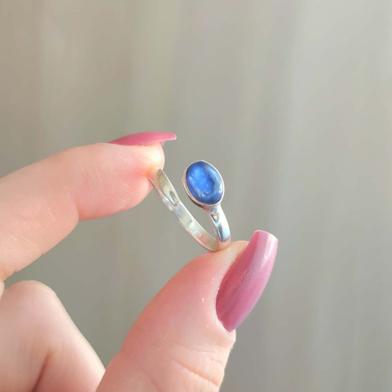 925 Silver Kyanite Stone Ring - Free Size