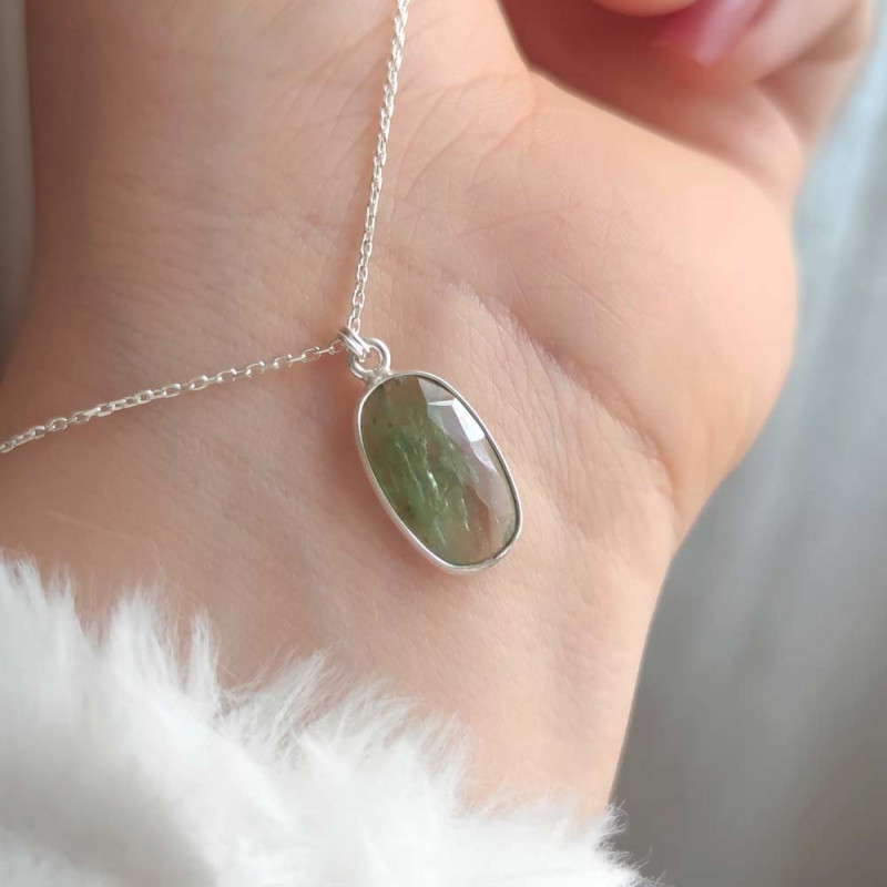 925 Silver Green Kyanite Stone Pendant