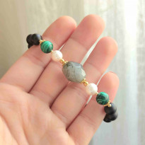 Multi Stone Bracelet , 8mm Black Onyx , Malachite , Pearl & Labradorite Bracelet