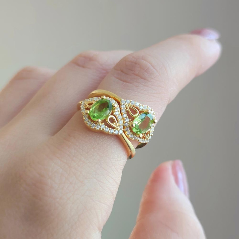 925 Silver Natural Peridot Stone Ring - Zircon Around