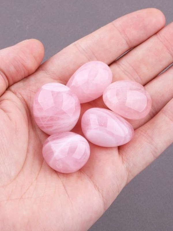 Rose Quartz Tumbled Stone