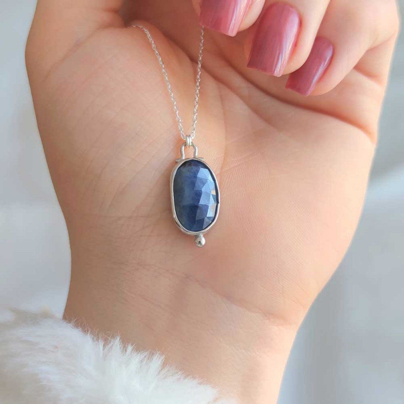 925 Sterling Silver Blue Sapphire stone Necklace