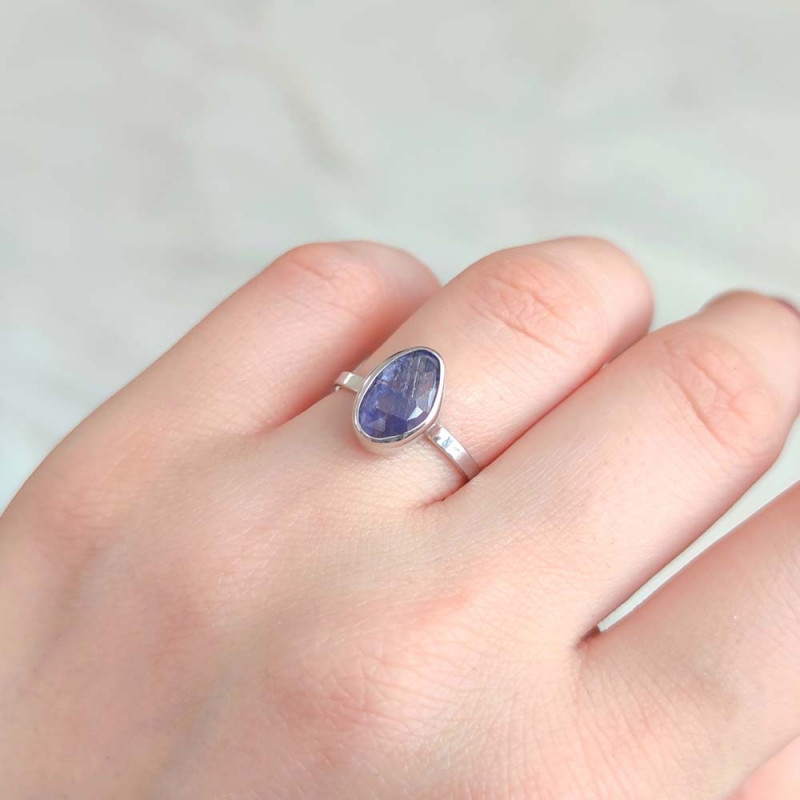 925 Sterling Silver iolite Stone Ring